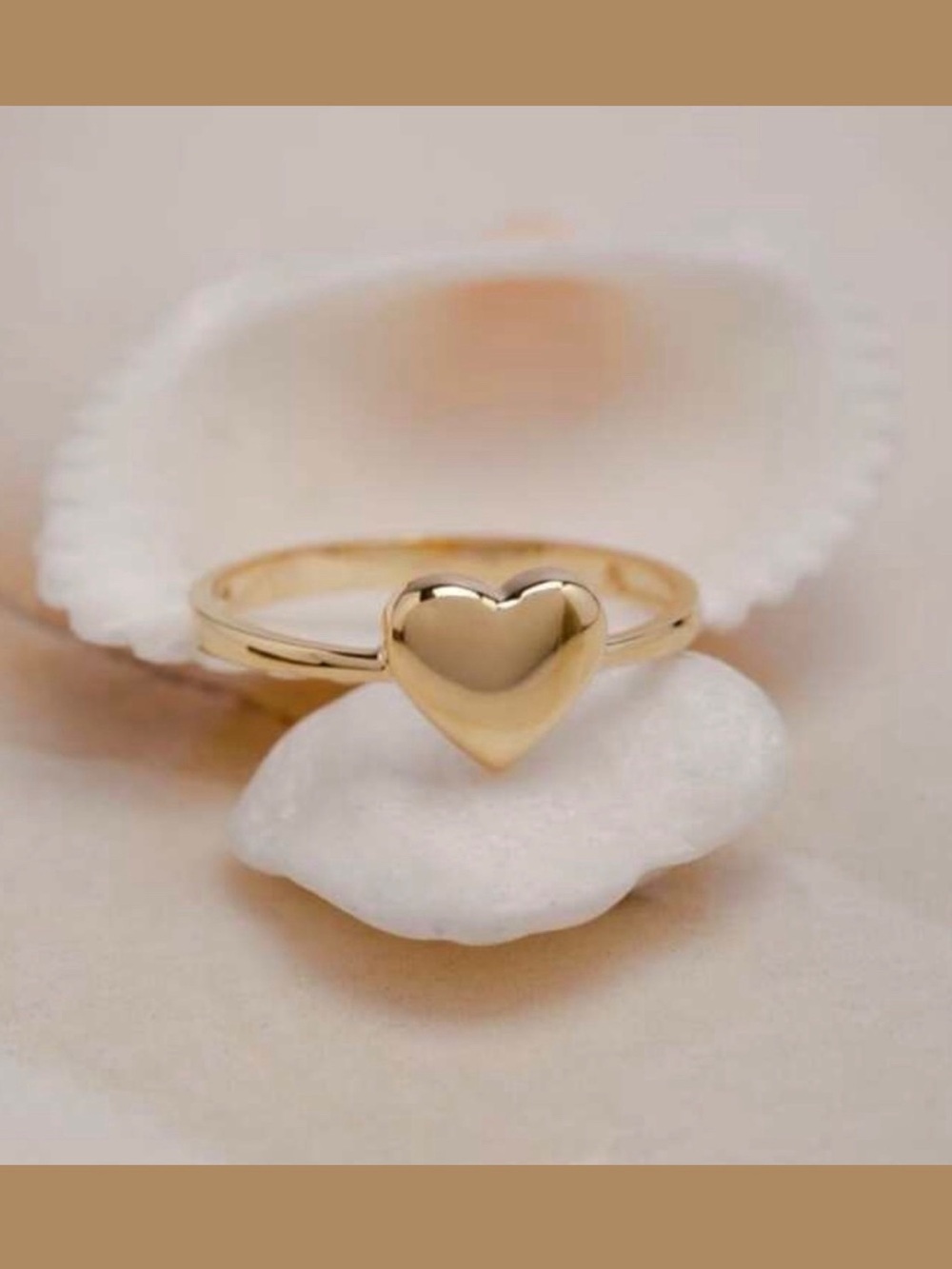 Gold Heart Ring - Size 7 NEW